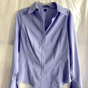 Fitted Button-down Women’s dress shirt